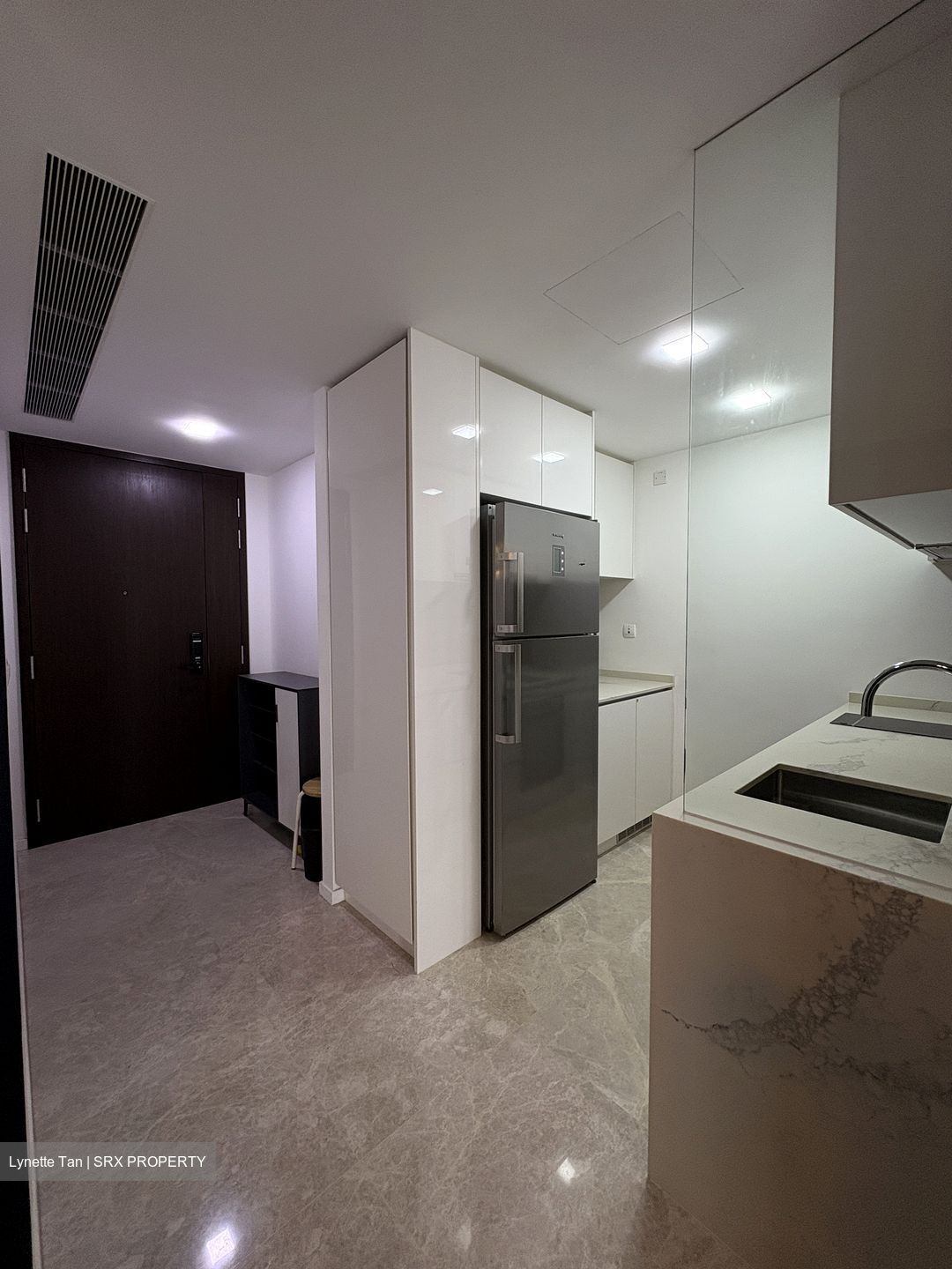 Amber 45 (D15), Apartment #634081821